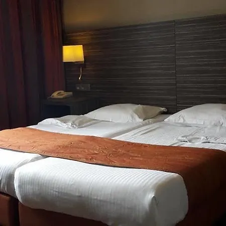 Castel Szálloda 3*